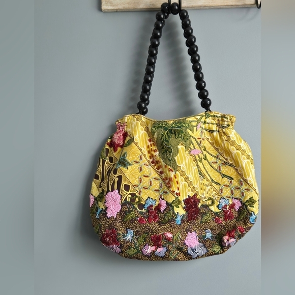 Nine West Handbags - Nine West Multicolor Floral Bag